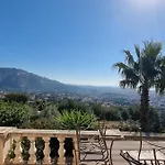 Avec Sublime Vue, 4 Villa