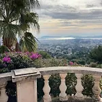Avec Sublime Vue, 4 * Toulon